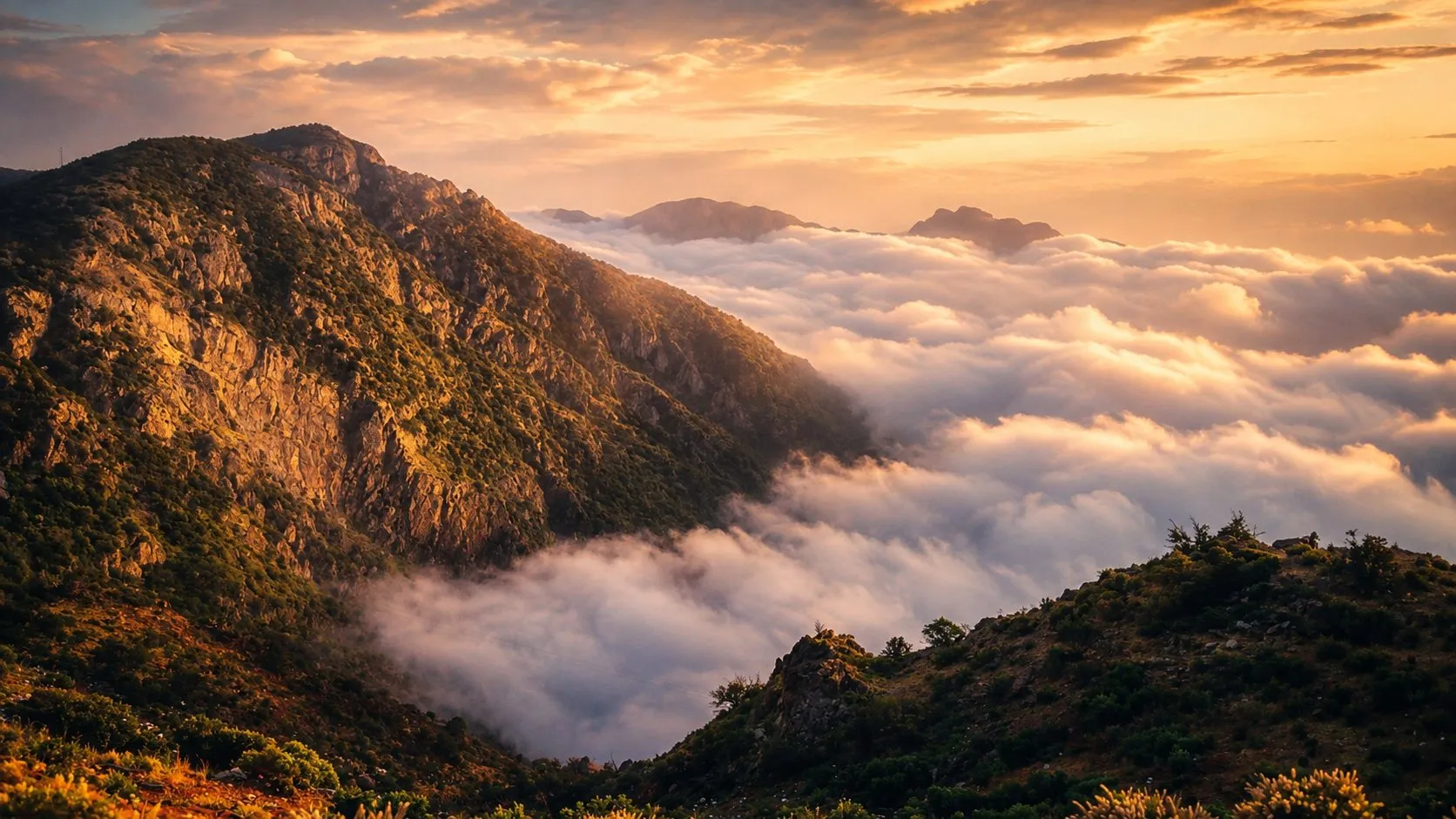 Asir Jabal Sawda cloud-inversion mountain